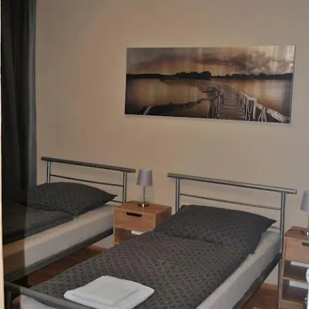 Na Ulici Jedlova 12 דירה *