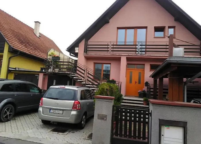 Na Ulici Jedlova 12 Lägenhet